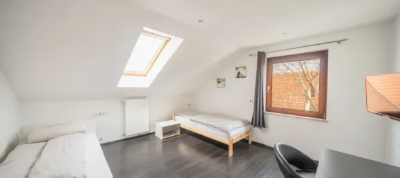 Edificio de 15 habitaciónes en Esslingen, Germany No. 81399 14