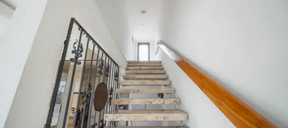 Edificio de 15 habitaciónes en Esslingen, Germany No. 81399 9