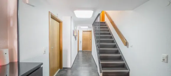 Edificio de 15 habitaciónes en Esslingen, Germany No. 81399 13