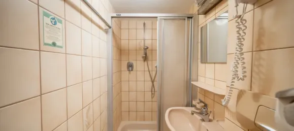 Edificio de 15 habitaciónes en Esslingen, Germany No. 81399 11