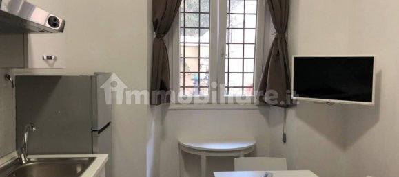 Квартира с 1 спальней в Рим, Италия № 259292 2