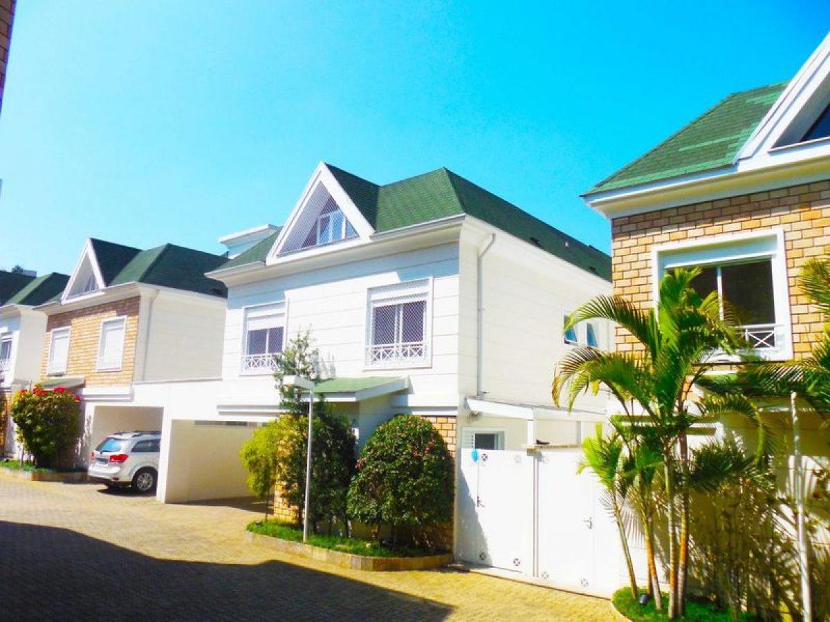 Casa de 4 dormitorios en Sao Paulo, Brazil No. 467135