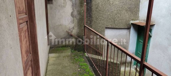 3 rooms Apartment in Serino, Italy No. 114211 5