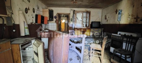 3 rooms Apartment in Serino, Italy No. 114211 16