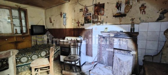 3 rooms Apartment in Serino, Italy No. 114211 17