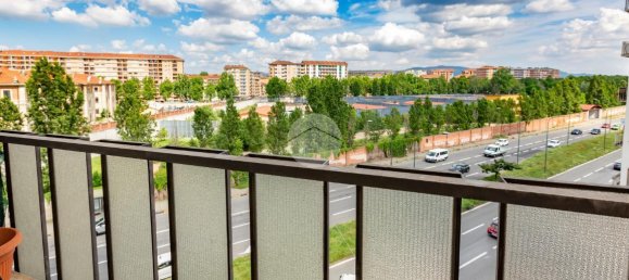 4 rooms Apartment in Turin, Italy No. 134675 12