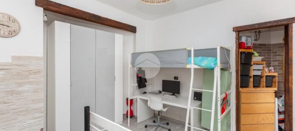 4 rooms Apartment in Turin, Italy No. 134675 25