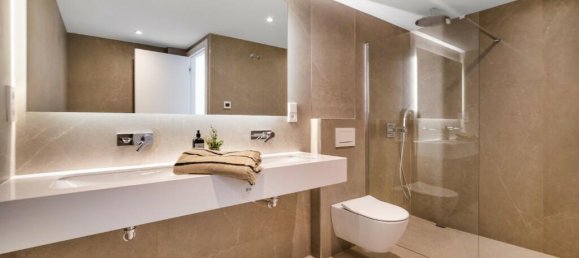 6 bedrooms Villa in Marbella, Spain No. 109016 18