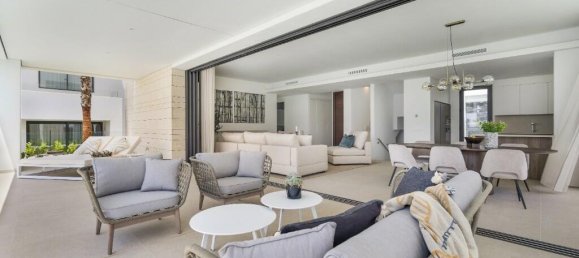 6 bedrooms Villa in Marbella, Spain No. 109016 14