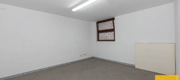 Офис с 3 комнатами в Палермо, Италия № 263108 2