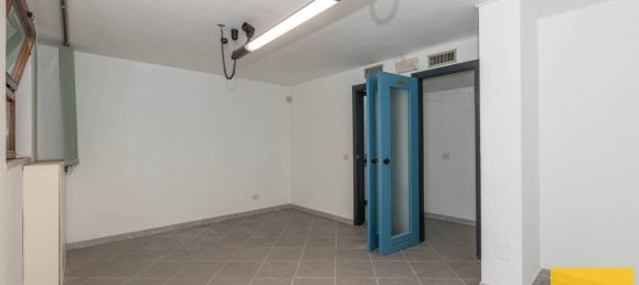 Офис с 3 комнатами в Палермо, Италия № 263108 11