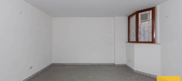 Офис с 3 комнатами в Палермо, Италия № 263108 3