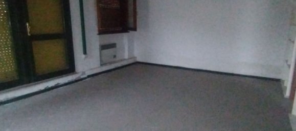 142m² Commercial property in Coriano, Italy No. 206220 4