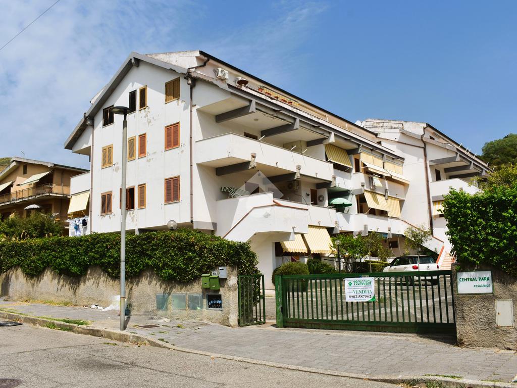 2 bedrooms Apartment in Guardia Piemontese, Italy No. 320788
