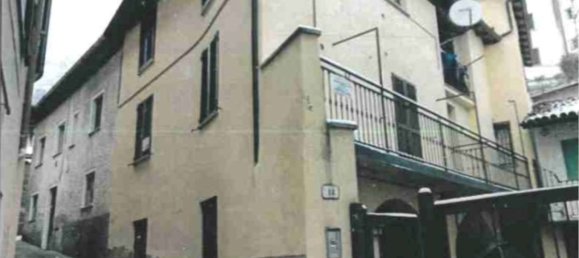 2 rooms Apartment in Ballabio, Italy No. 4307 4