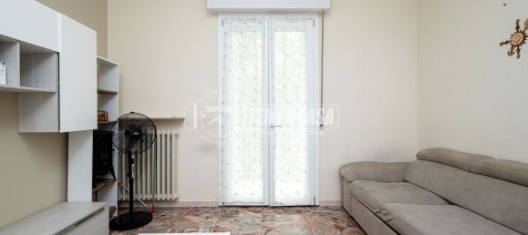 3 chambres Appartement à Reggio Emilia, Italy No. 341755 6