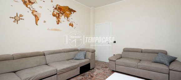 3 chambres Appartement à Reggio Emilia, Italy No. 341755 8