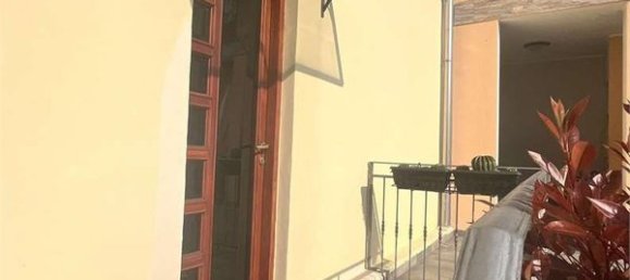 2-salle Appartement à Limbiate, Italy No. 181195 11