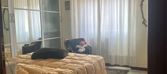 2-salle Appartement à Limbiate, Italy No. 181195 2