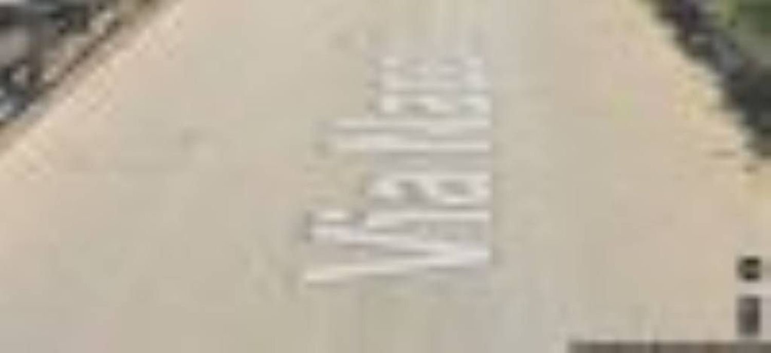 3 rooms Apartment in Bari, Italy No. 180187