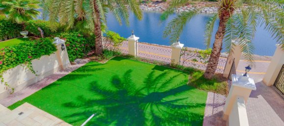 Moradia em banda T3 em Al Hamra Village, UAE N.º 107006 5