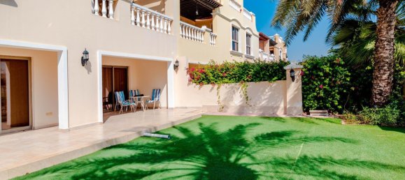 Moradia em banda T3 em Al Hamra Village, UAE N.º 107006 24