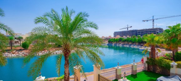 Moradia em banda T3 em Al Hamra Village, UAE N.º 107006 2