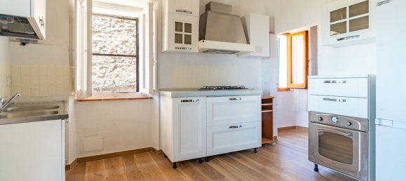 3 rooms Apartment in Campagnatico, Italy No. 261421 7