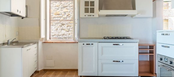 3 rooms Apartment in Campagnatico, Italy No. 261421 8