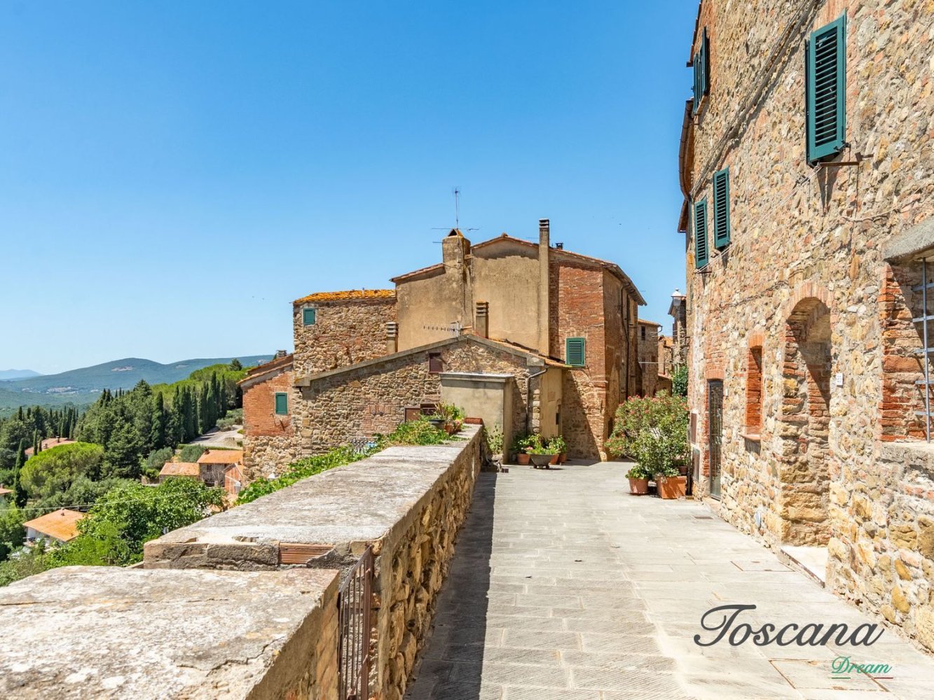 3 rooms Apartment in Campagnatico, Italy No. 261421