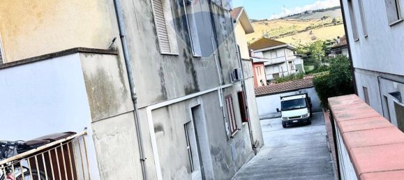 2 bedrooms Apartment in Pineto, Italy No. 288433 3