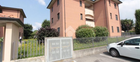 2-salle Appartement à Aicurzio, Italy No. 17622 5