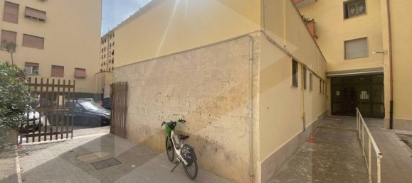 2-salle Appartement à Rome, Italy No. 30490 2