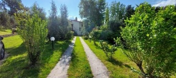 8 rooms Villa in Rignano sull'Arno, Italy No. 30956 2