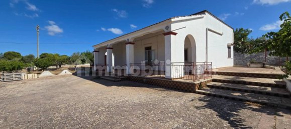 3 غرف نوم فيلا في Ostuni, Italy رقم 271603 3