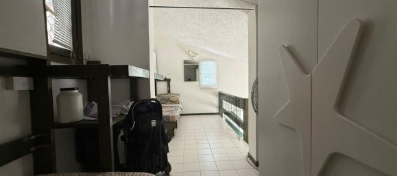 Dúplex de 3 habitaciónes en Ardea, Italy No. 277582 24