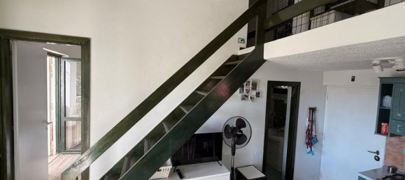 Dúplex de 3 habitaciónes en Ardea, Italy No. 277582 4