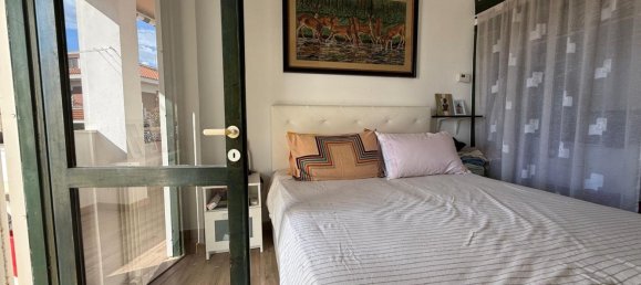 Dúplex de 3 habitaciónes en Ardea, Italy No. 277582 16