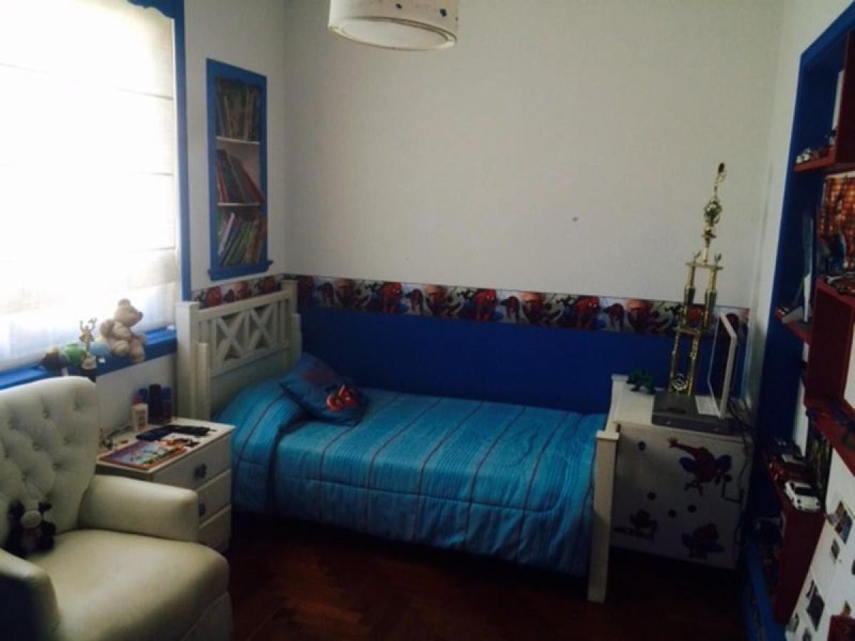 3 bedrooms House in Quilmes, Argentina No. 93415