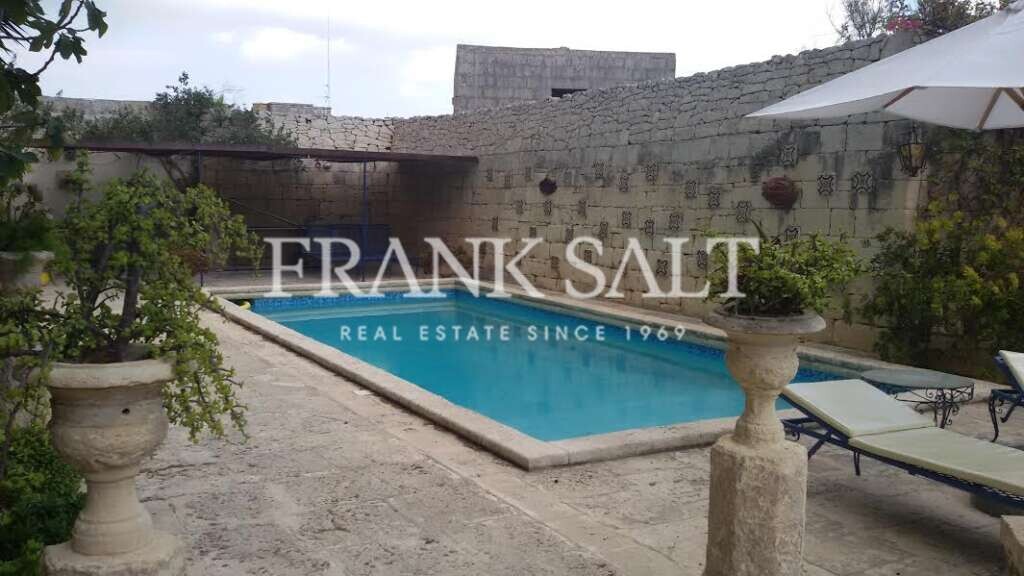 2 bedrooms Townhouse in Balzan, Malta No. 8700