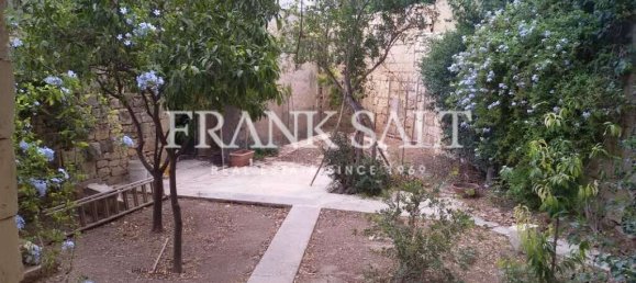 2 bedrooms Townhouse in Balzan, Malta No. 8700 4