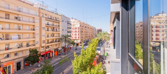 Apartamento de 3 dormitorios en Valencia, Spain No. 171546 6