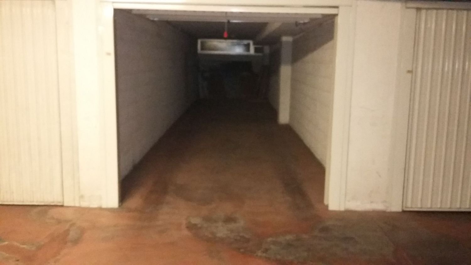  مرآب في Cento, Italy 32متر مربع رقم 255018