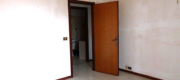 Квартира с 3 спальнями в Помеция, Италия № 377722 6