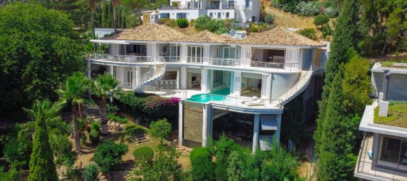 5 bedrooms Villa in El Madronal, Spain No. 22961 2