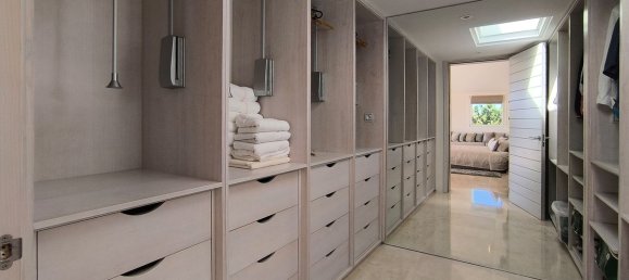 5 bedrooms Villa in El Madronal, Spain No. 22961 17