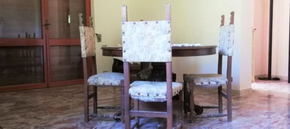 6 rooms House in Carrara, Italy No. 45786 20