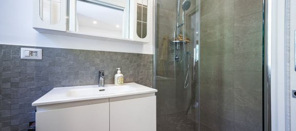 6 bedrooms Penthouse in Recco, Italy No. 379599 27