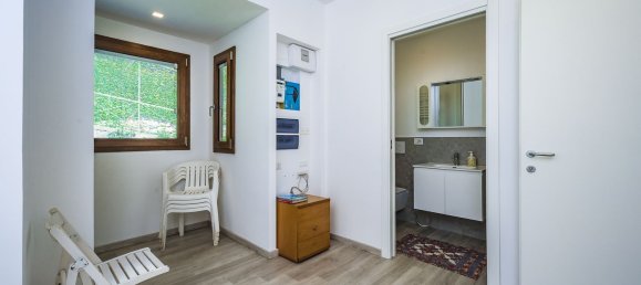 6 bedrooms Penthouse in Recco, Italy No. 379599 23