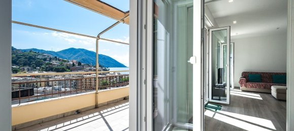 6 bedrooms Penthouse in Recco, Italy No. 379599 14